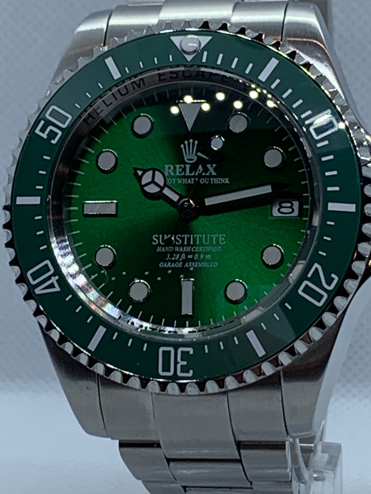 Men's 43MM Relax Hulk Watch, Seiko NH35A Automatic Movement, Green Sunburst Relax Dial, Sapphire Crystal