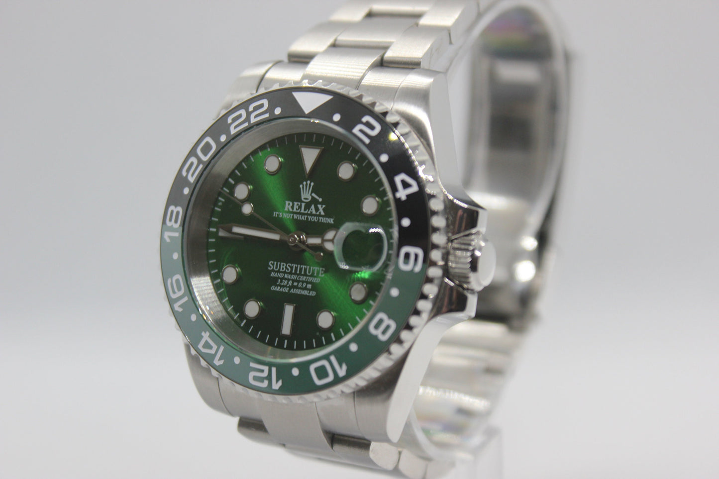 Mens 40MM Custom Watch, Seiko NH35A Automatic Movement, Green Sunburst Relax Dial, Sapphire Crystal