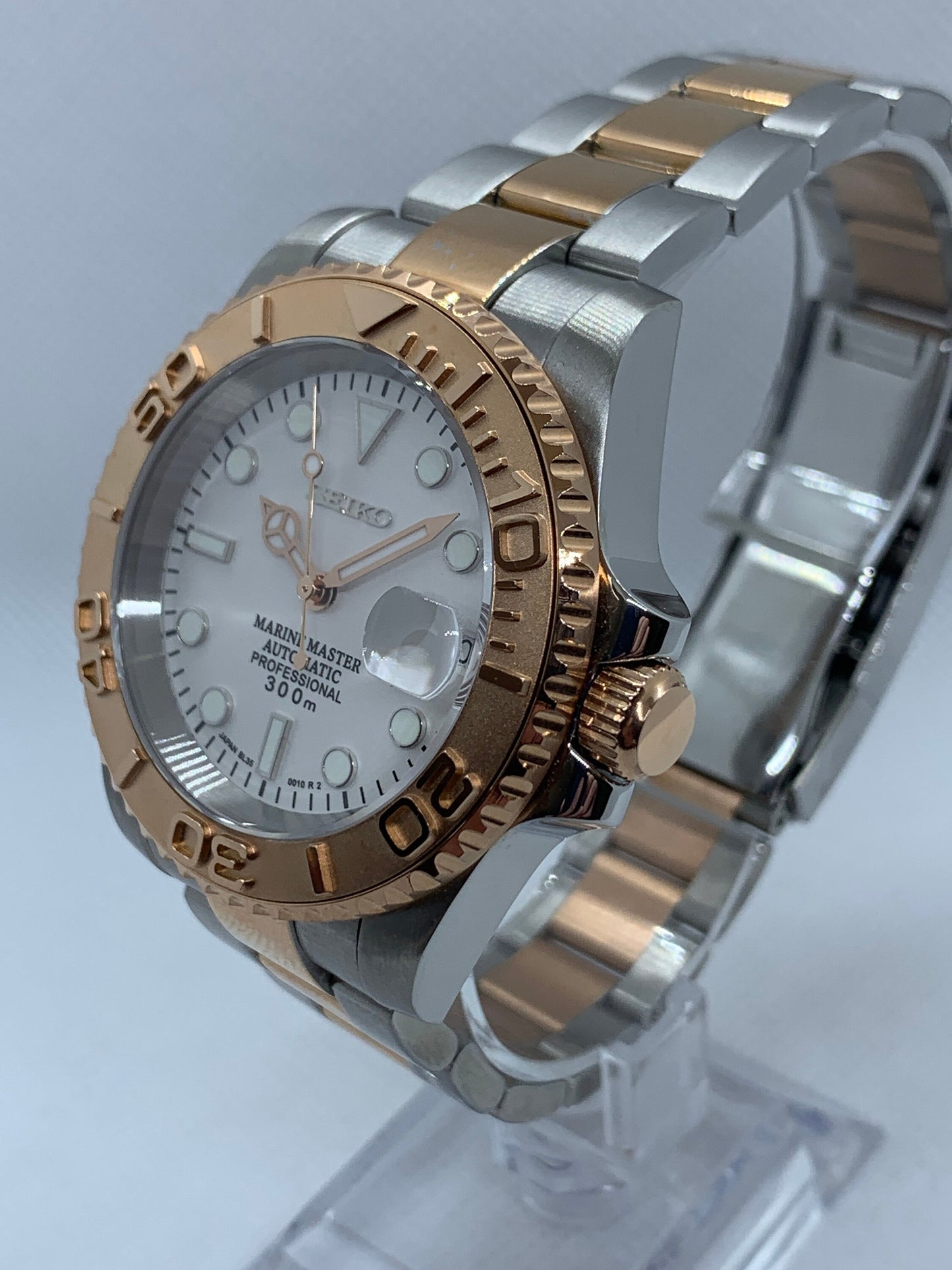 Epic Watches - Custom Silver and Rose Gold 40MM Seiko Mod Watch, Yachtmaster Style, White Dial, Sapphire Crystal, Oyster Bracelet