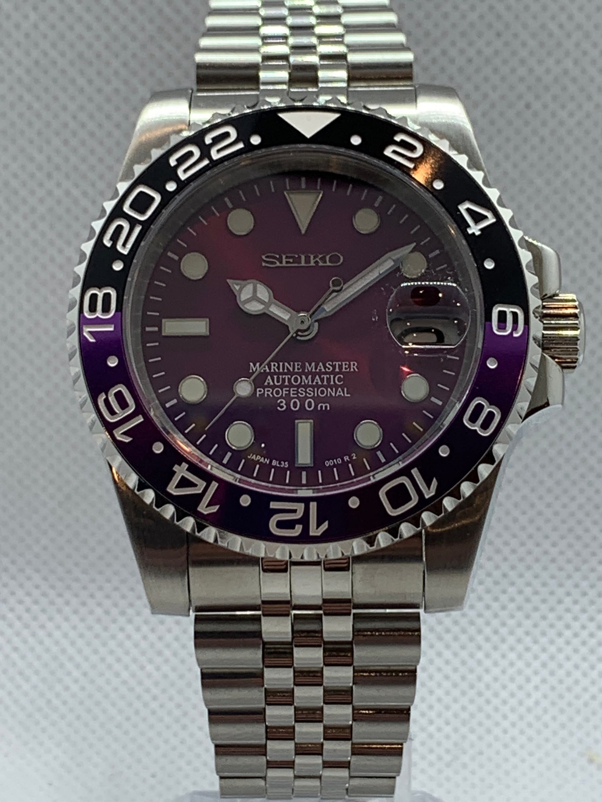 Epic Watches - Custom 40MM Seiko Mod Watch, GMT style, Purple Sunburst Dial with Purple and Black Bezel, Sapphire Crystal, Jubilee Bracelet